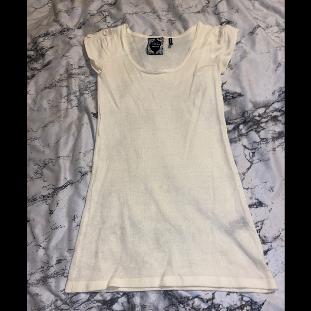 Long fitted top